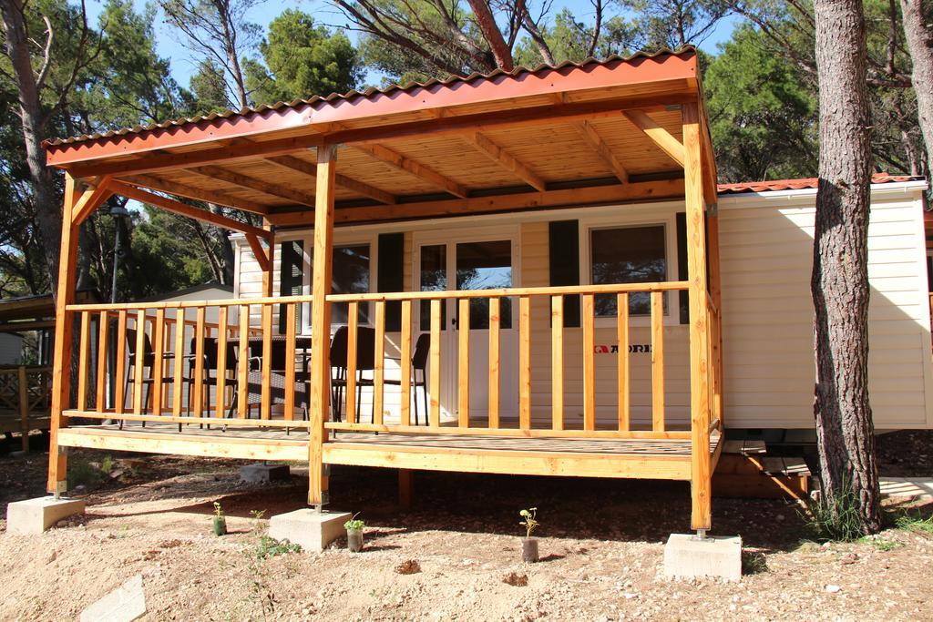 Mobile Homes Holiday Dream Baska Voda Ngoại thất bức ảnh