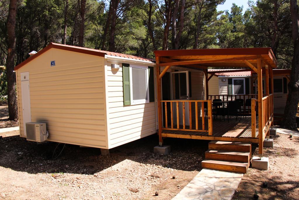 Mobile Homes Holiday Dream Baska Voda Ngoại thất bức ảnh