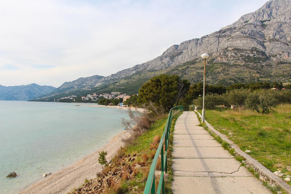 Mobile Homes Holiday Dream Baska Voda Ngoại thất bức ảnh